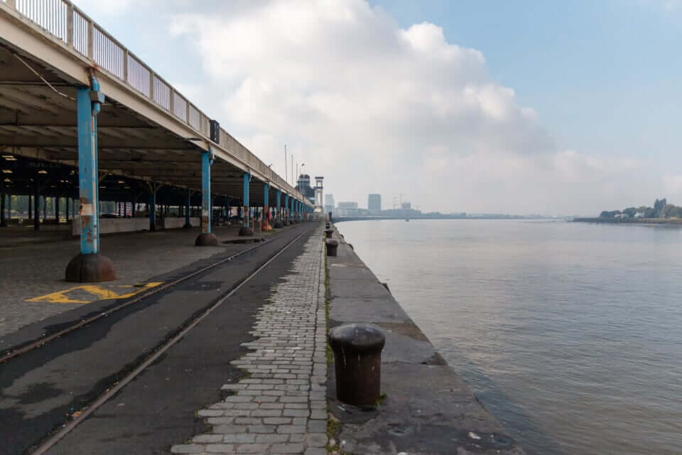 Ausblick auf die Schelde in Antwerpen Ausblick auf die Schelde in Antwerpen