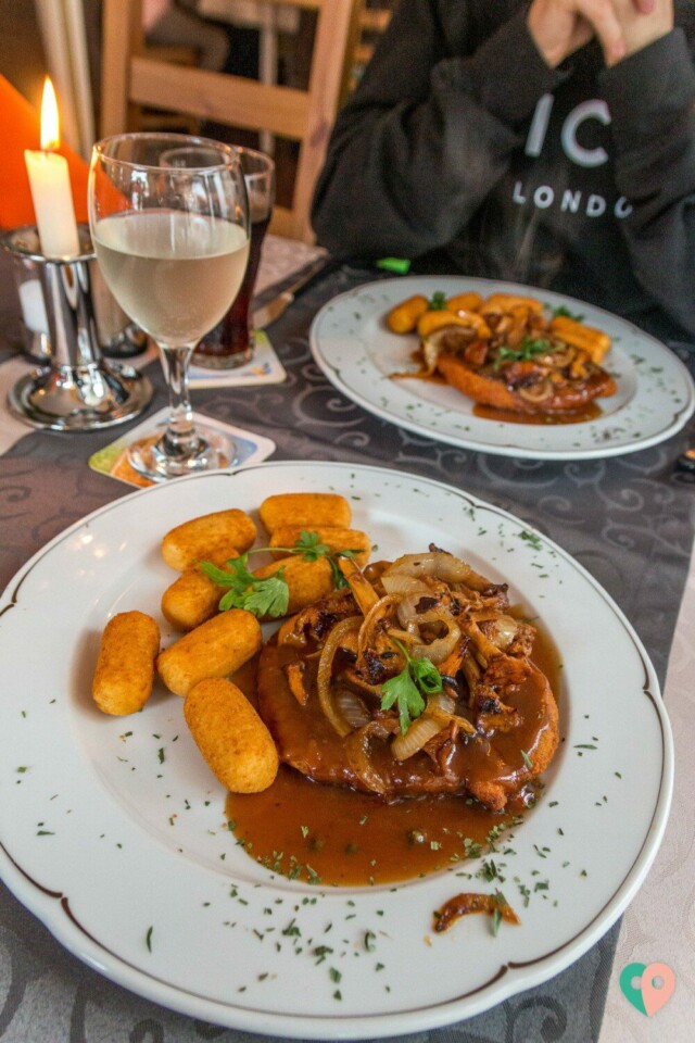 Restaurant am Strünzerbrunnen in Linz am Rhein Restaurant am Strünzerbrunnen in Linz am Rhein