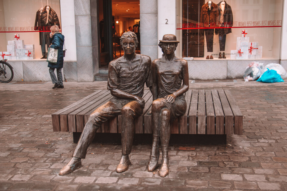Hendrik en Katrien (Luisteren naar de beiaard) in Hasselt
