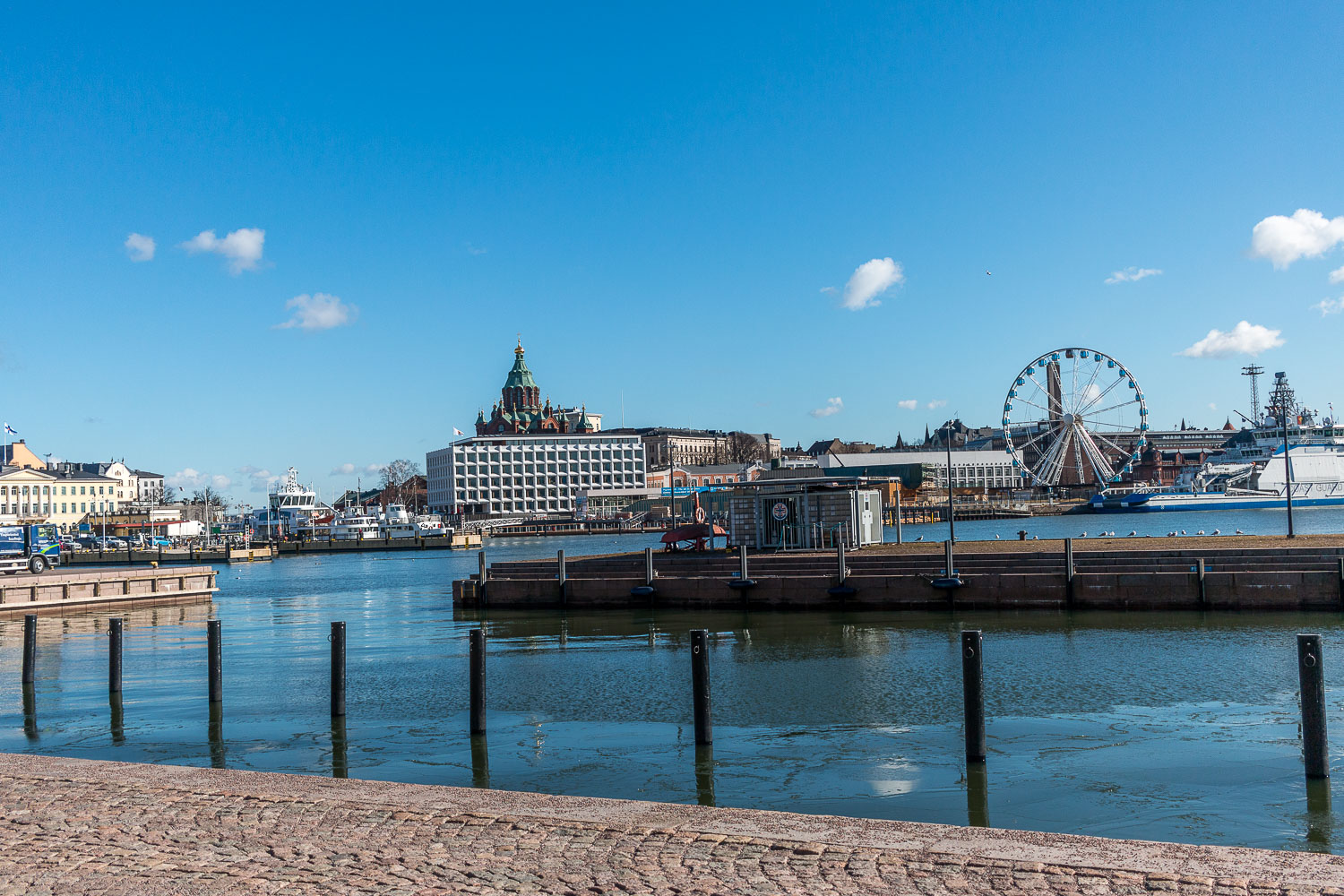 Helsinki – die schönsten Sehenswürdigkeiten & Tipps