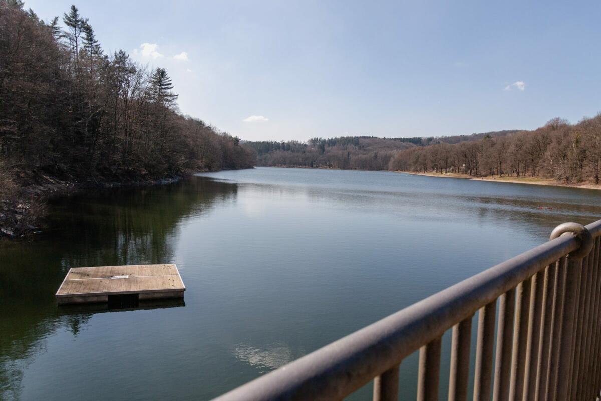 Wandern zur Glörtalsperre im Sauerland