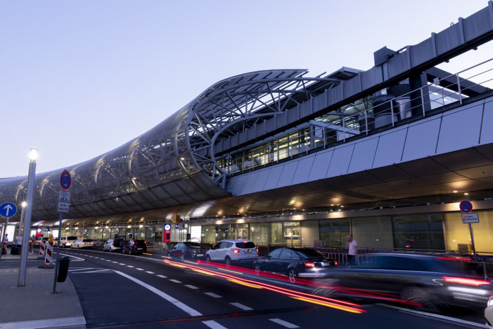 Parken am Flughafen Düsseldorf – alle Informationen und Tipps!